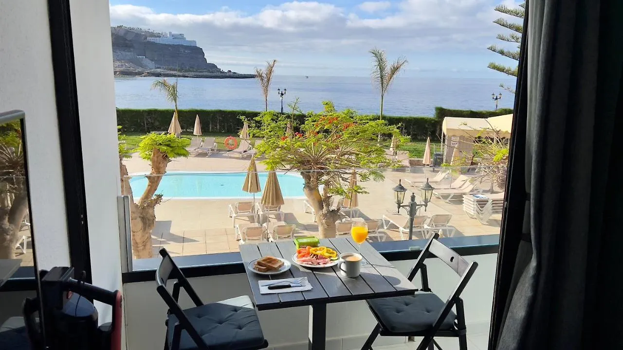 Seafront Playa Del Cura Apartment