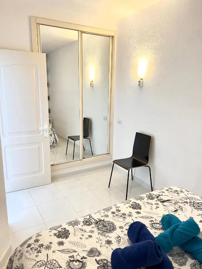 Seafront Playa Del Cura Apartment 0*, Playa Del Cura (Gran Canaria)